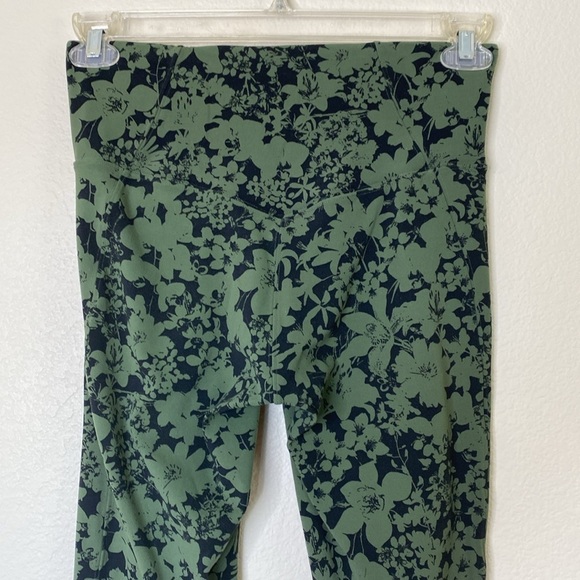 Lululemon All You Do tights leggings Sz 8 eight green floral align material - Picture 5 of 8